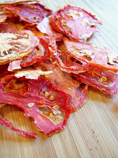 Tomato Chips | FOODIEaholic.com #recipe #cooking #dehydrated #snack