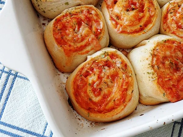 school lunch option - pizza roll-ups, Recipe Chatter
