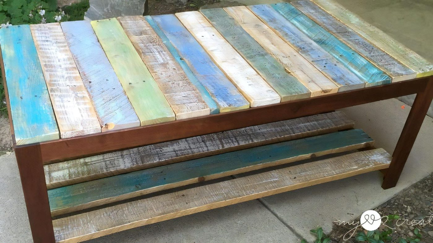 2 Feature Image Pallet Top Coffee Table MyLove2Create 042756
