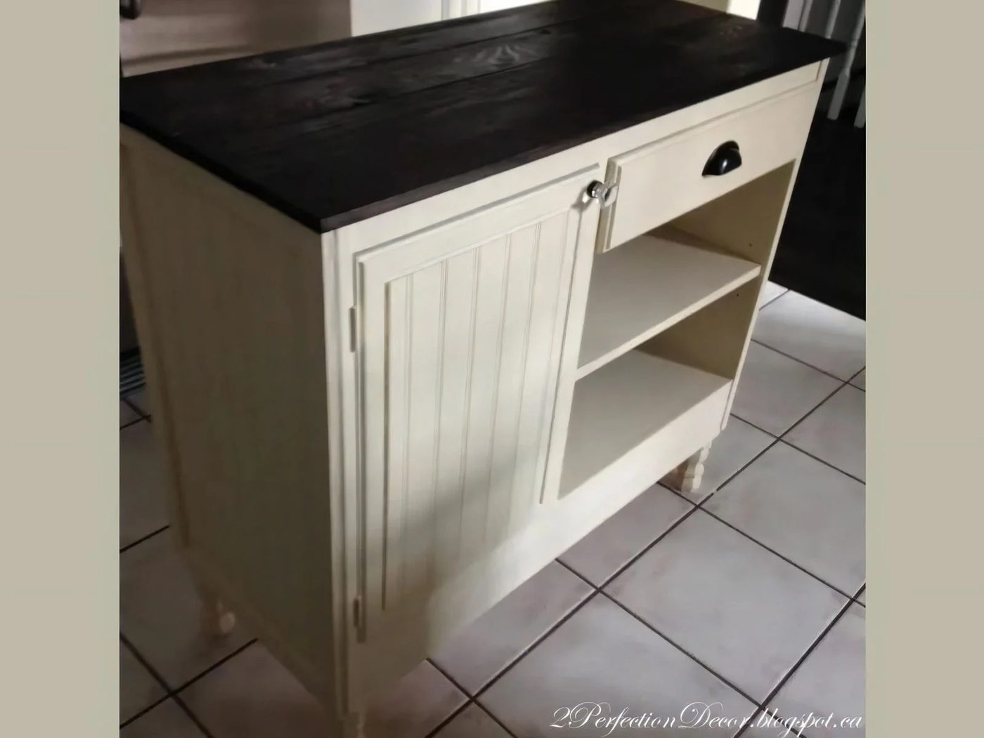1a Beadboard Kitchen Island With Plank Wood Top By 2Perfection Decor Featured On @Bekob 061119