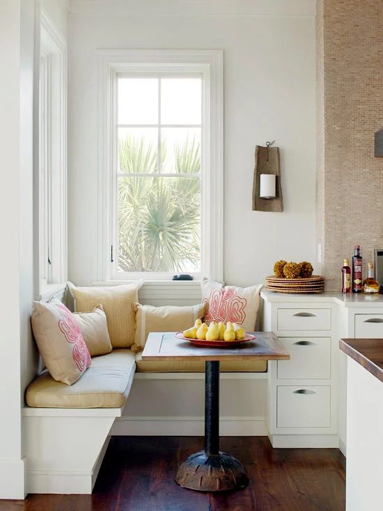 BH&G tiny banquette