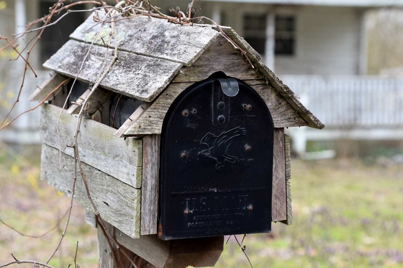 Tacky Mailbox