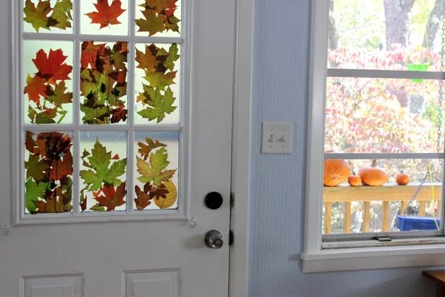 Celebrate fall with these 10 fun Handmade projects with leaves, either real ones from your yard or faux ones from a craft store or dollar store. Try These 10 Fun Handmade Projects 