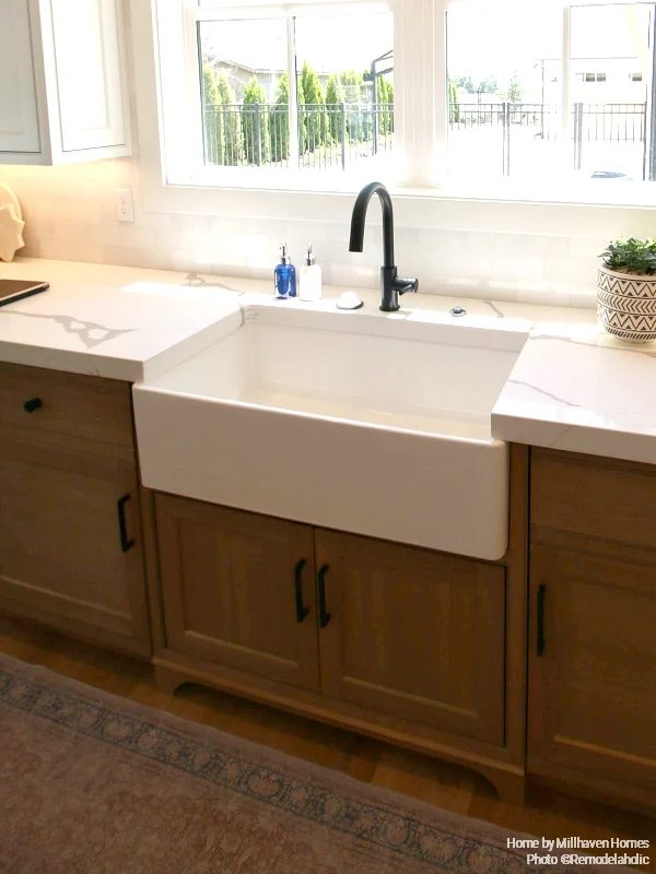 Apron Front Sink In Modern Farmhouse Kitchen Millhaven Homes And Four Chairs Design 2018 Utah Valley Parade Of Homes Featured On Bekob