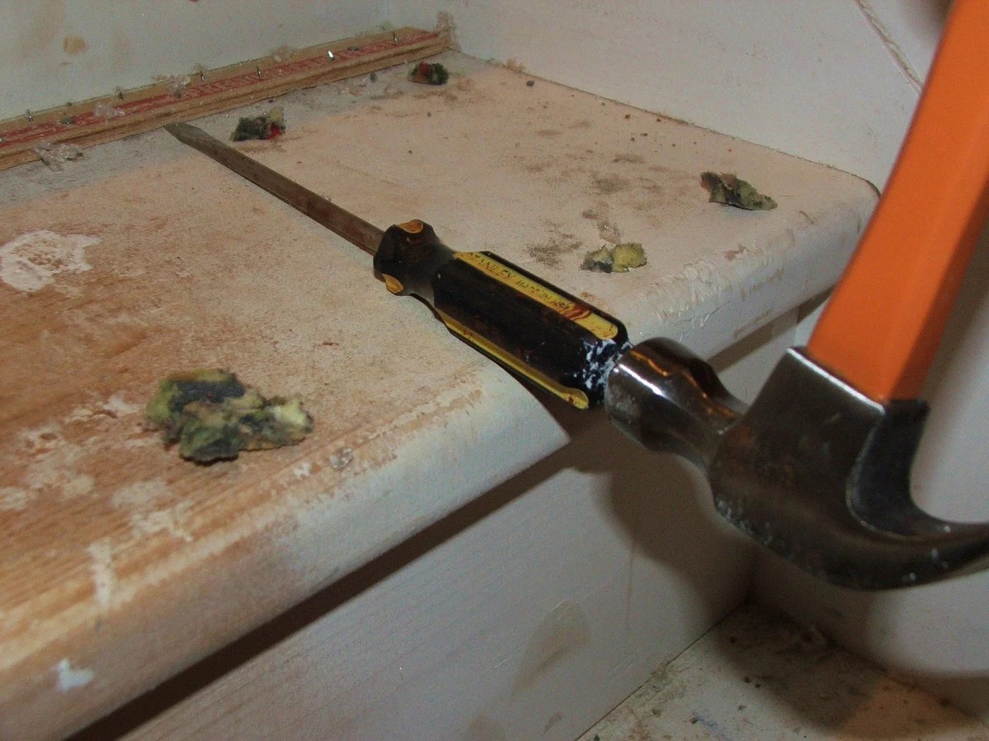 8 How To Take Your Stairs From Carpeted To Wood, By Cleverly Inspired, Featured On @Bekob