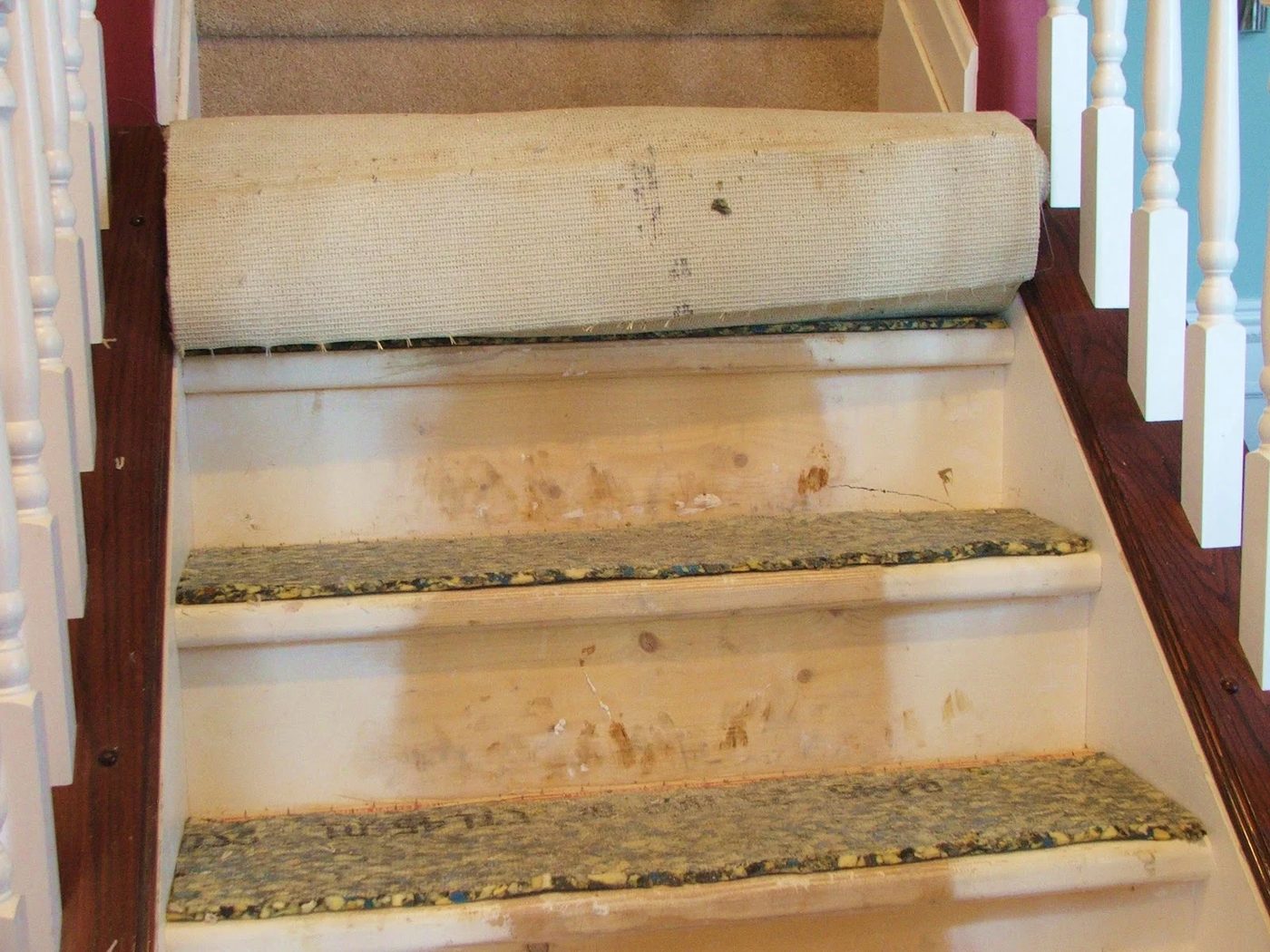 6 Handmade Carpet Removal On Stairs, By Cleverly Inspired, Featured On @Bekob