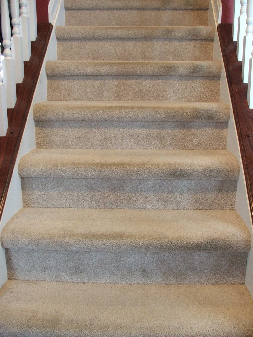 40 Get Rid Of Those Ugly Carpeted Stairs With This walkthrough, By Cleverly Inspired, Featured On @Bekob