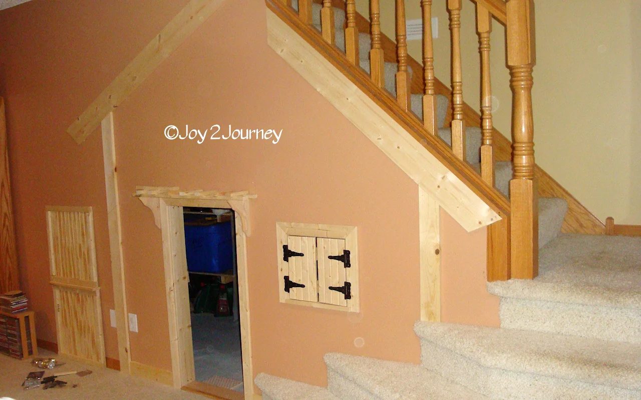 Under the stairs kids play house (7)