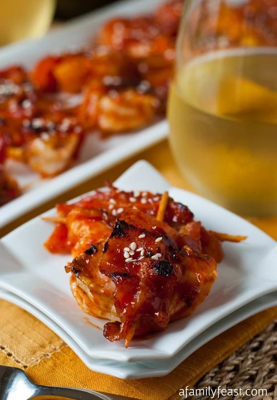 Fire up the grill and invite everyone over for a BBQ party! Forgo the frozen burger patties and hot dogs and try these 28 unique grilling recipes instead! Better Than Burgers: 28 U