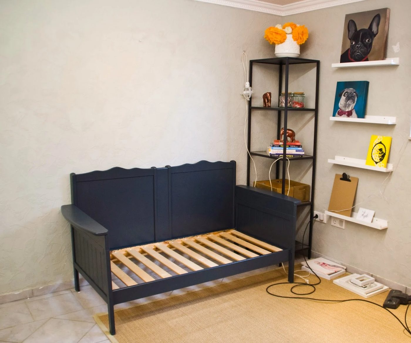 A great new sofa upcycled from an old crib by Pudel-design featured on Bekob