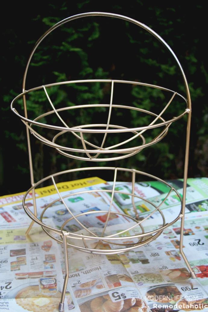 upcycled-fruitbasket-centerpiece
