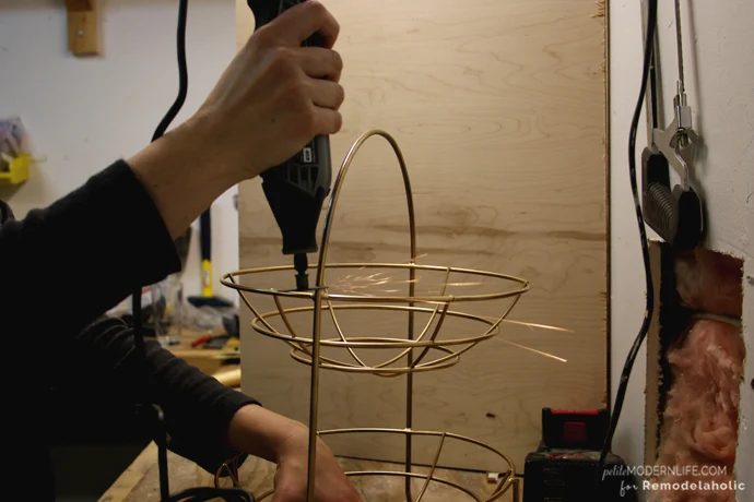upcycled-fruitbasket-centerpiece