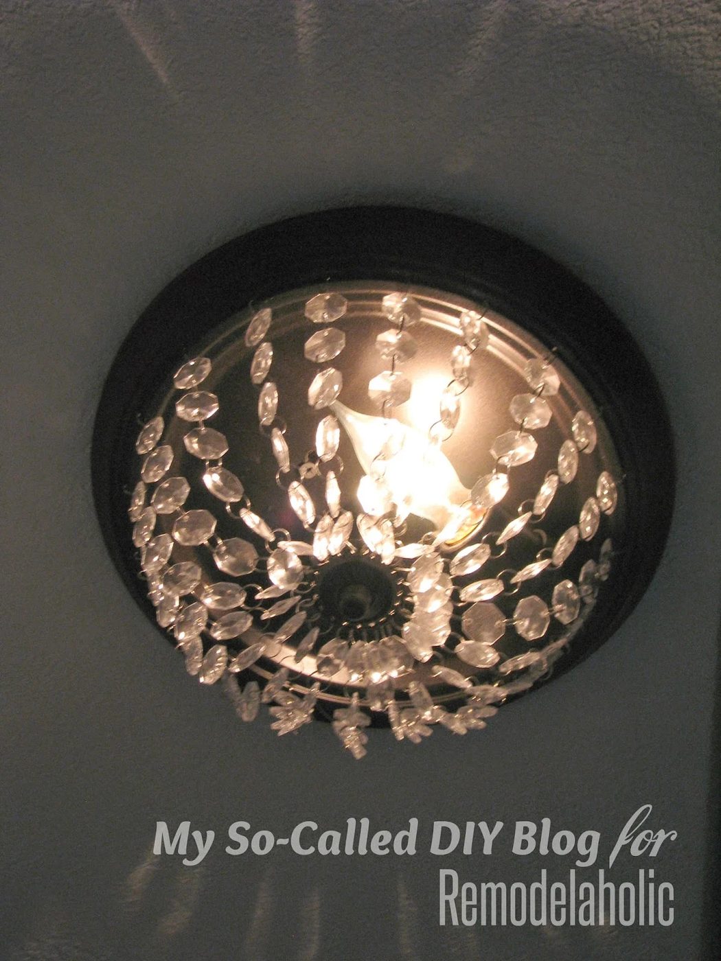 how to update a builder-grade light fixture with hanging crystals - My So-Called Handmade Blog on @Bekob
