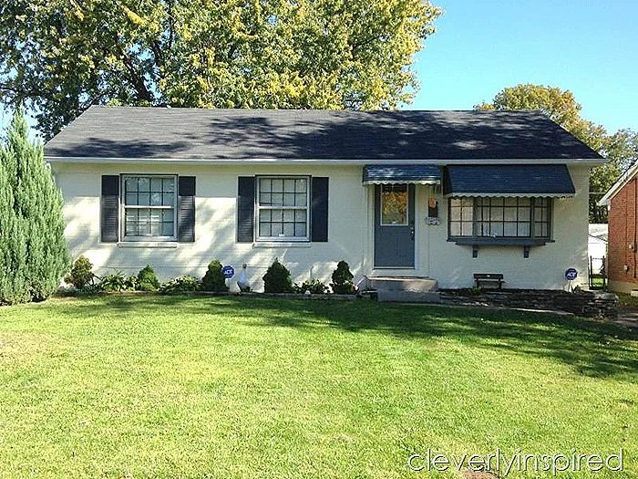 50's Ranch-Style Home Curb Appeal Update Inspiration
