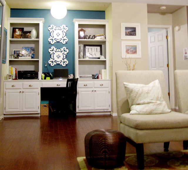 Updating a Built In Desk with Paint and Decor