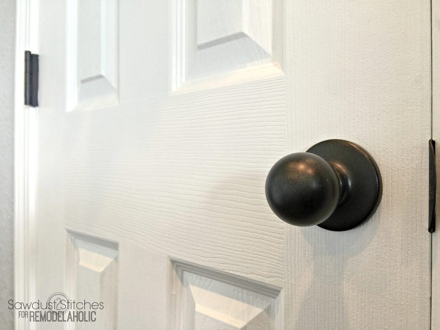 How to upgrade door knobs with spray paint -- the RIGHT way so you'll only have to do it ONCE!