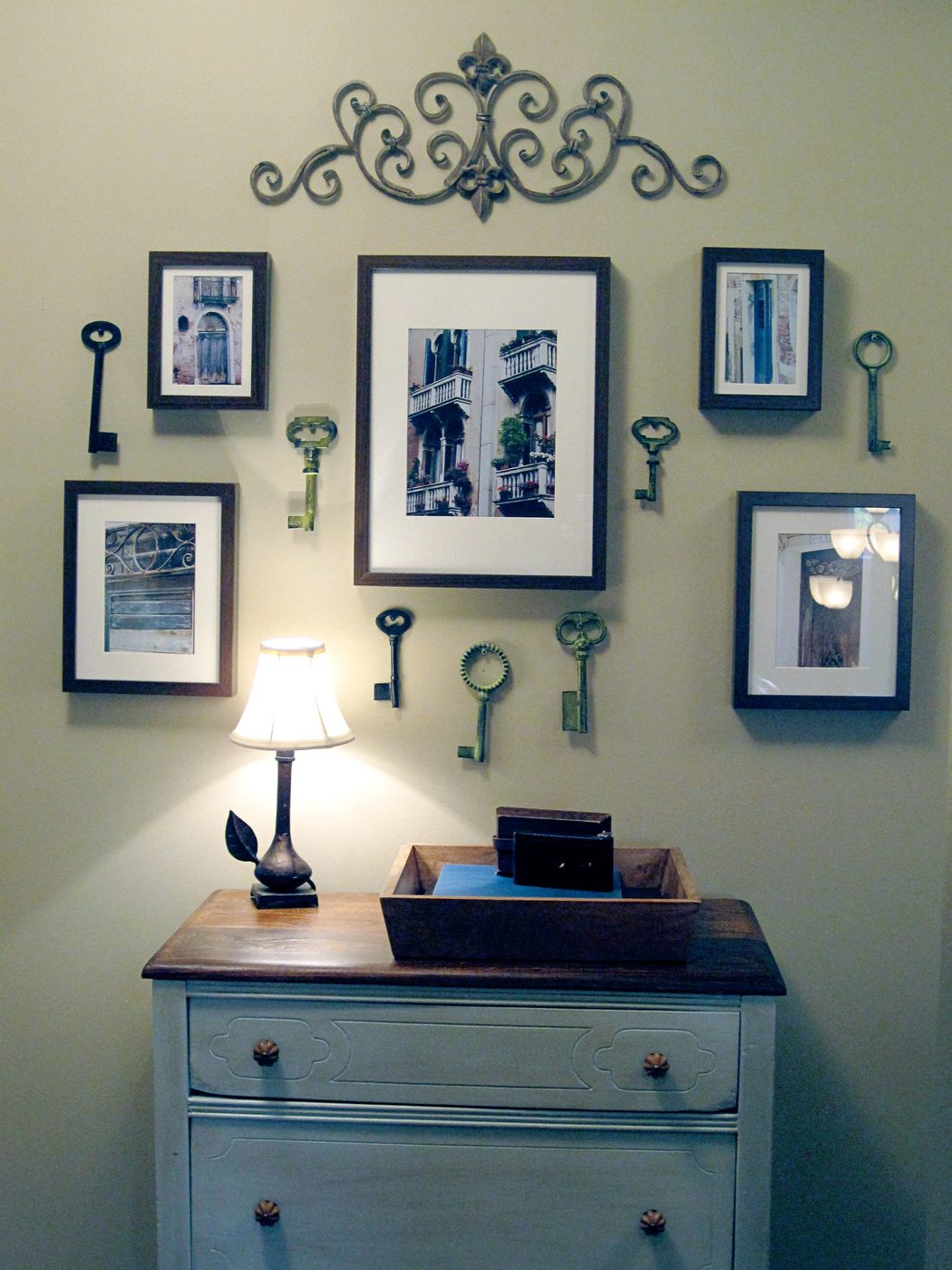 Using Photographs In Your Decorating