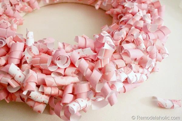 Pink and pretty Paper Curl Valentine Wreath at Bekob.com