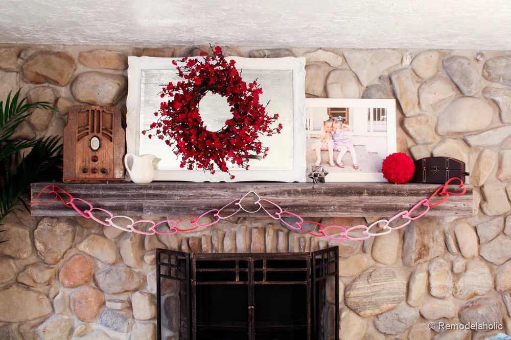 Valentines mantel and TV in fireplace (2 of 8)