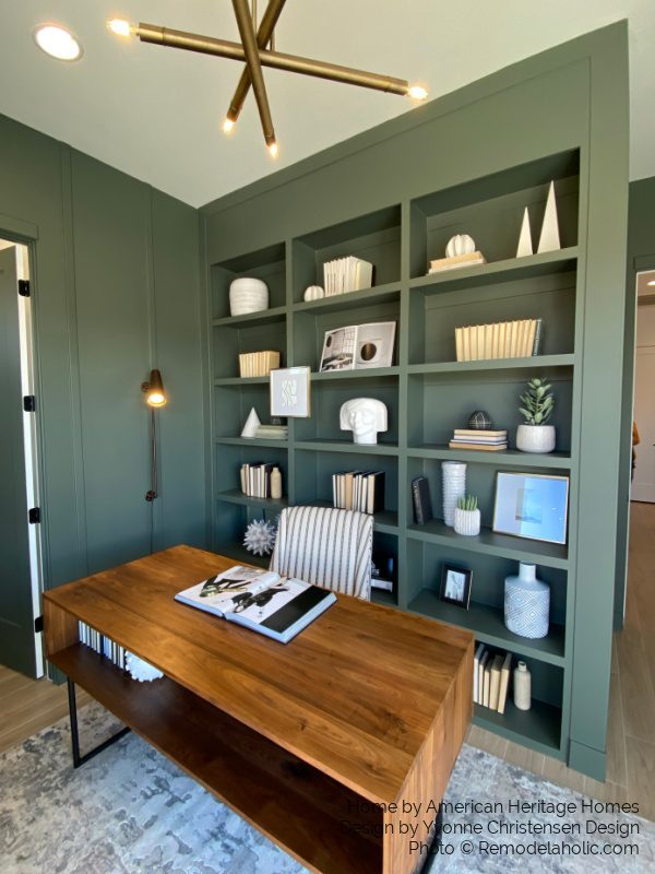 Gray Green Paint Color For Cabinet Built In Shelving, Sherwin Williams Rosemary Lookalike, Home Office, Bekob SGPH21 H16