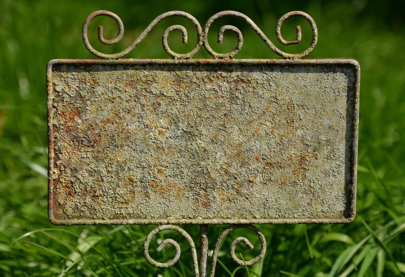 Vintage Garden Sign