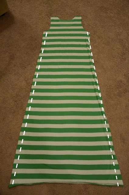 Thanks to the magic of the Internet, there’s tons of sewing tutorials for you to learn how to sew in the comfort of your home. Here are a few of them! Want to Learn How to Sew? Try