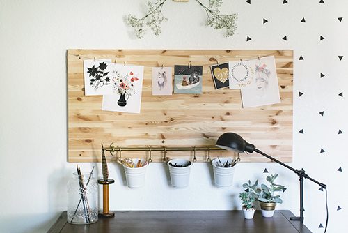 printed art clothesline (via DesignSponge)
