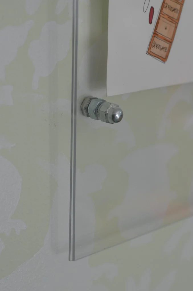 handmade acrylic frame using hardware store pieces (Ciburbanity)