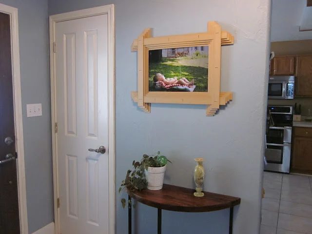 Don't throw away old blinds, reuse them. There are so many ways to use them around the home. look at these 25 Ways to Repurpose Old Blinds via Bekob.com #oldblinds #upcycle #repur