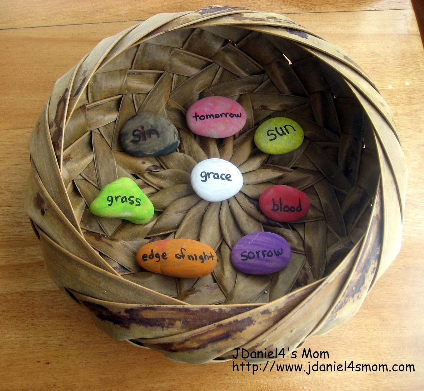 JDaniels4Mom easter meaning rocks, Easter activities for kids via Bekob