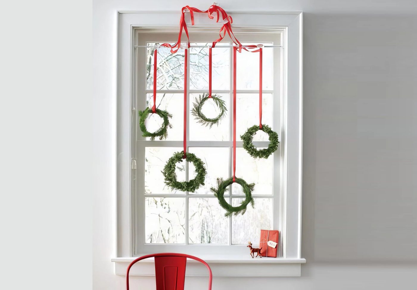 Fresh Greenery Mini Wreaths Martha Stewart Via @Bekob 450x563 033056