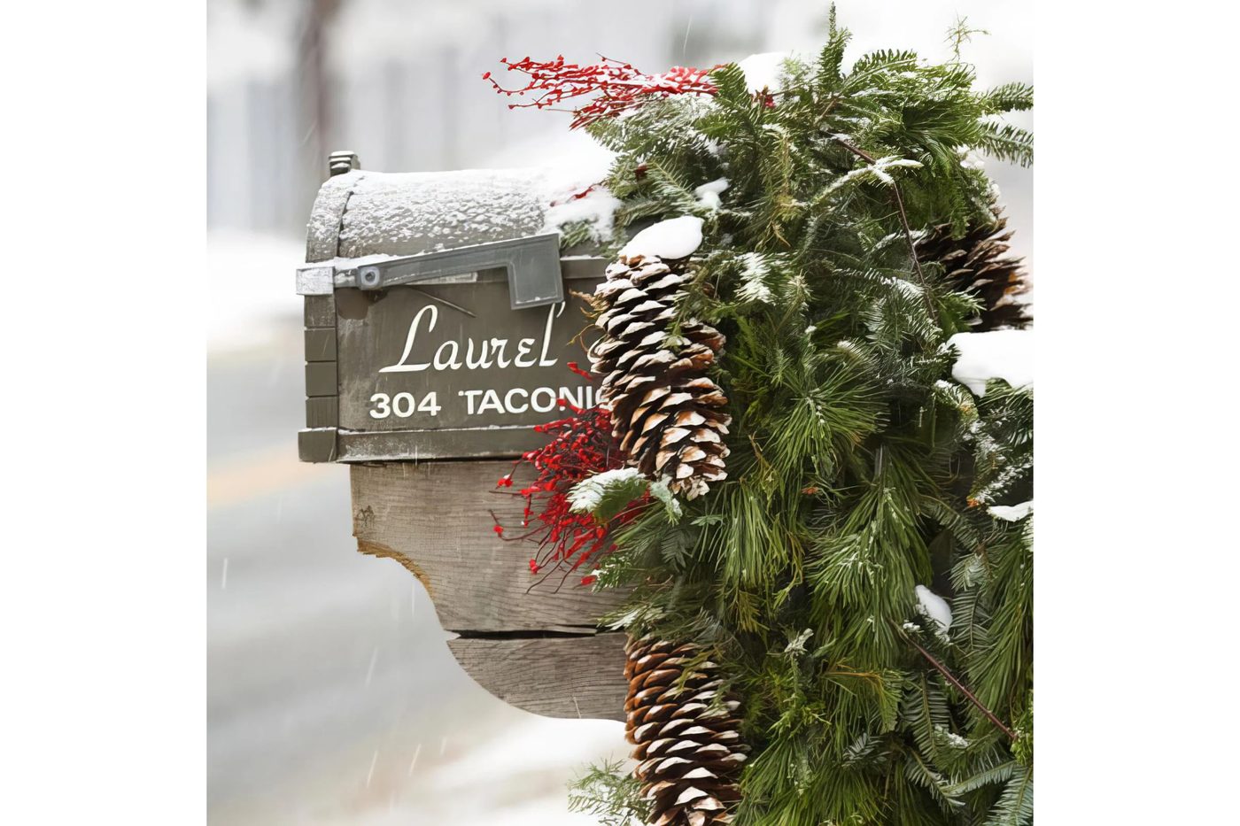 Use Fresh Evergreen Boughs To Decorate Mailbox BHG Via @Bekob 032937 Copy