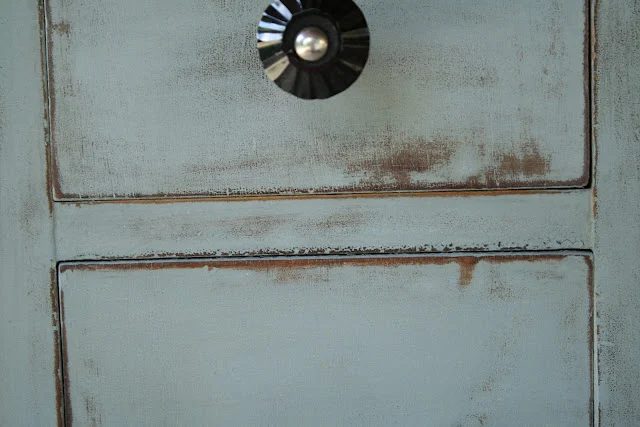 milk paint nightstand2
