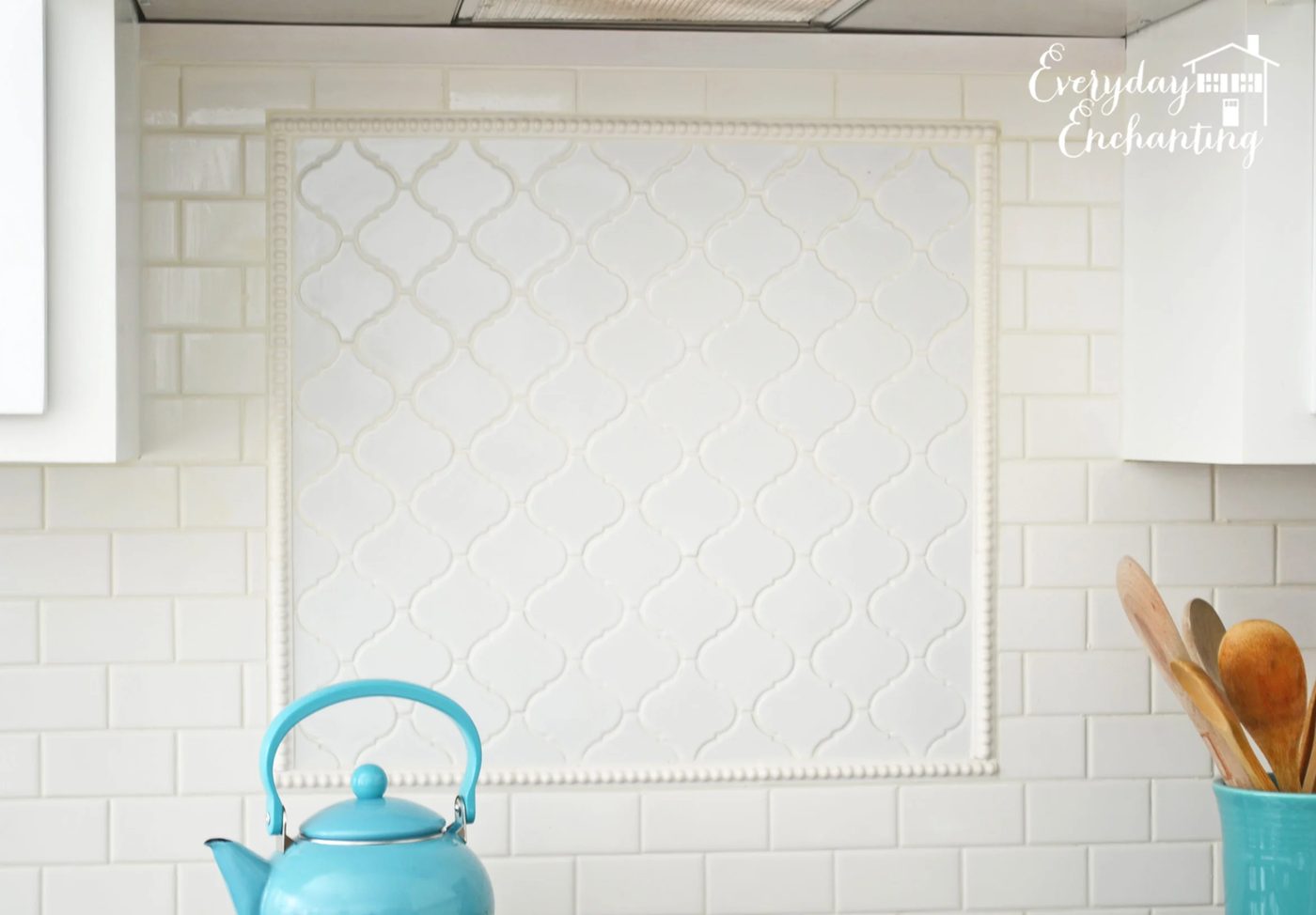 subway tile and arabesque backsplash, Everyday Enchanting on Bekob
