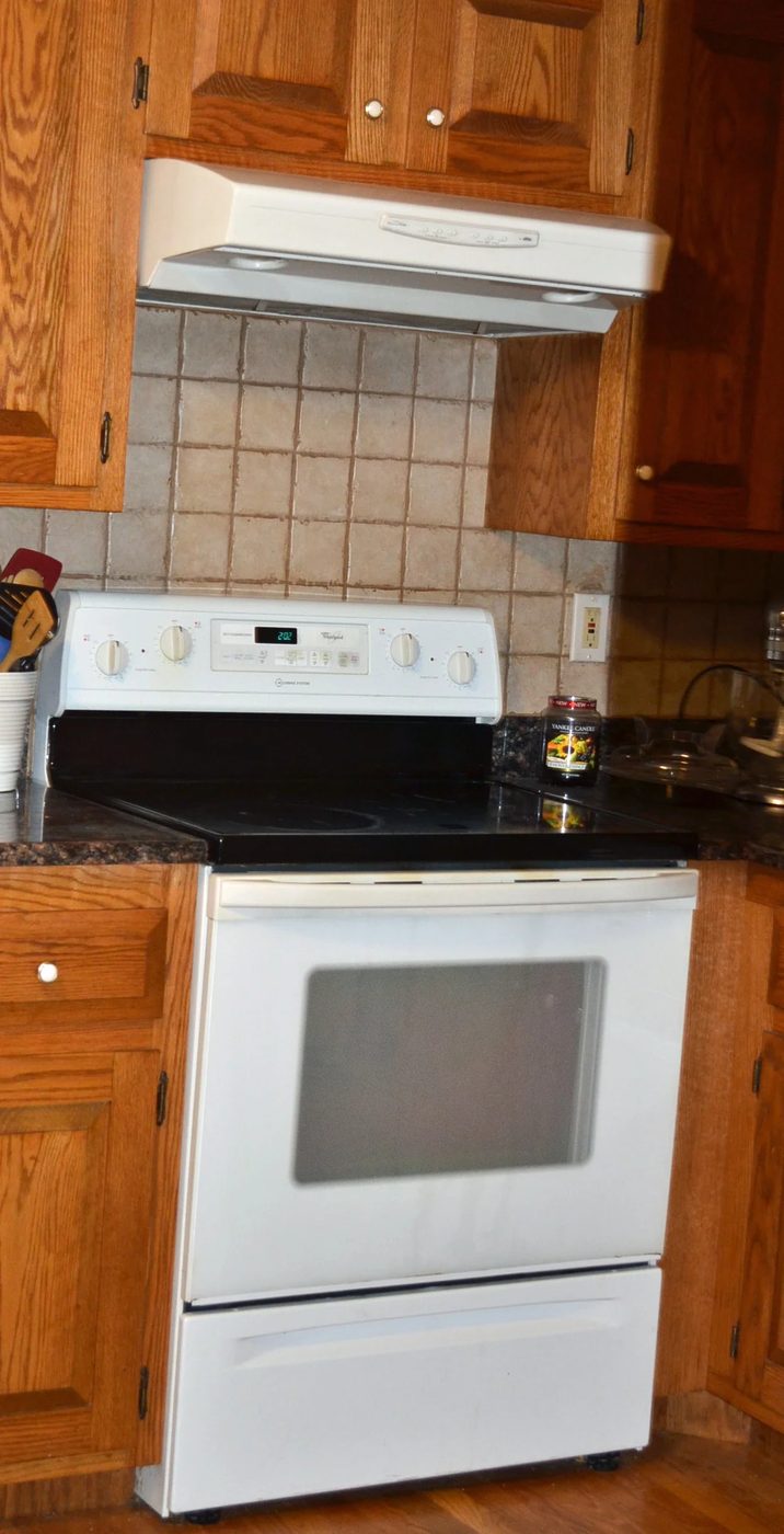 old range hood, Everyday Enchanting on Bekob