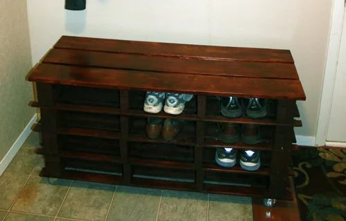 pallet-shoe-storage-bench-handmade-between-3-sisters