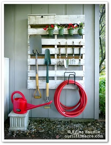outdoor-wall-hanging-pallet-tool-organizer-our-little-acre