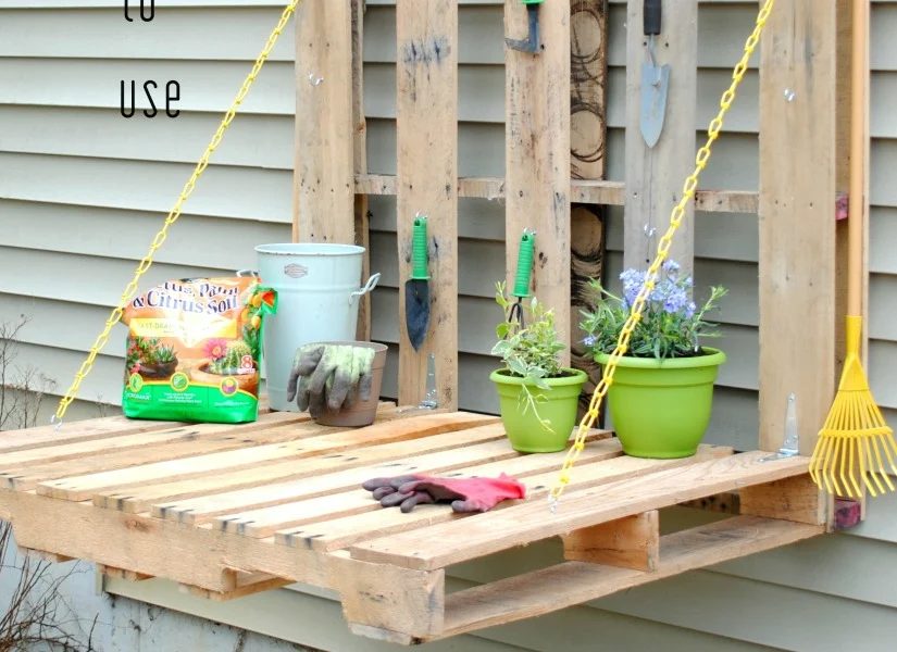 handmade-fold-up-pallet-potting-table-jenna-burger-design-feat