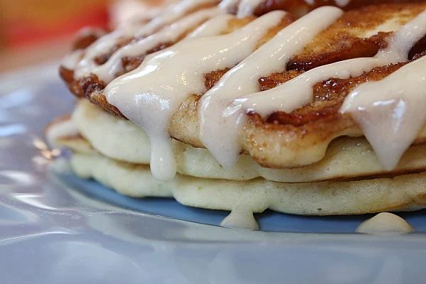 Whole Wheat Cinnamon Roll Pancakes