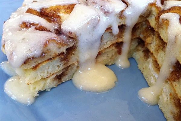 Whole Wheat Cinnamon Roll Pancakes & Recipe Link Party