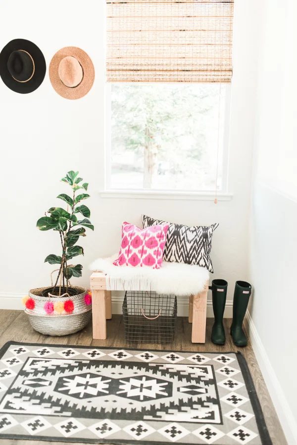 modern minimalist southwestern style via Style Me Pretty, photo Daphne Mae