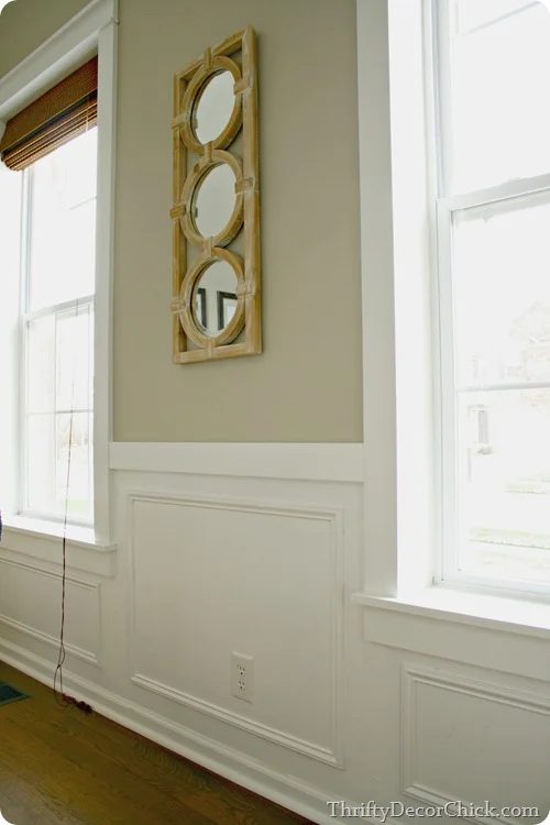 Thrifty Decor Chick how to trim windows to match chair rail wainscoting via Bekob