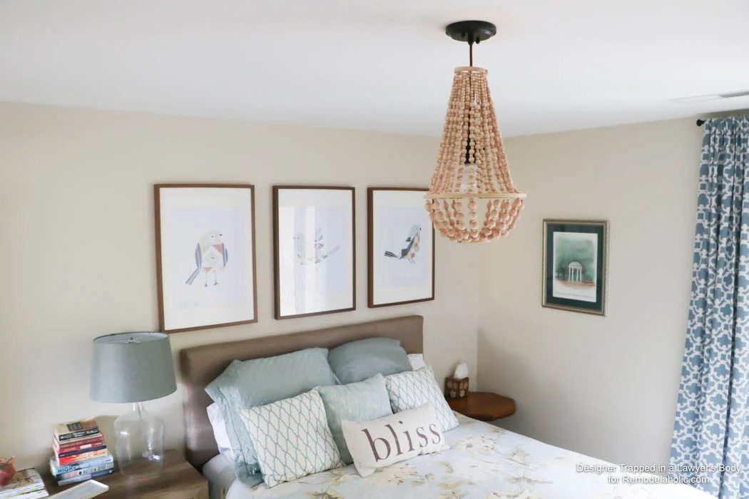 WOW! Come learn how to make your own wood bead chandelier with this solid walkthrough by Designer Trapped in a Lawyer's Body for Bekob.com!