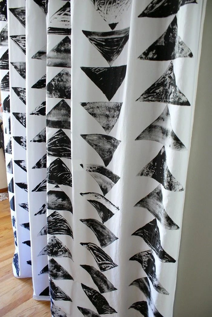 52 Weekends of Handmade - how to make block stamped curtains - via Bekob