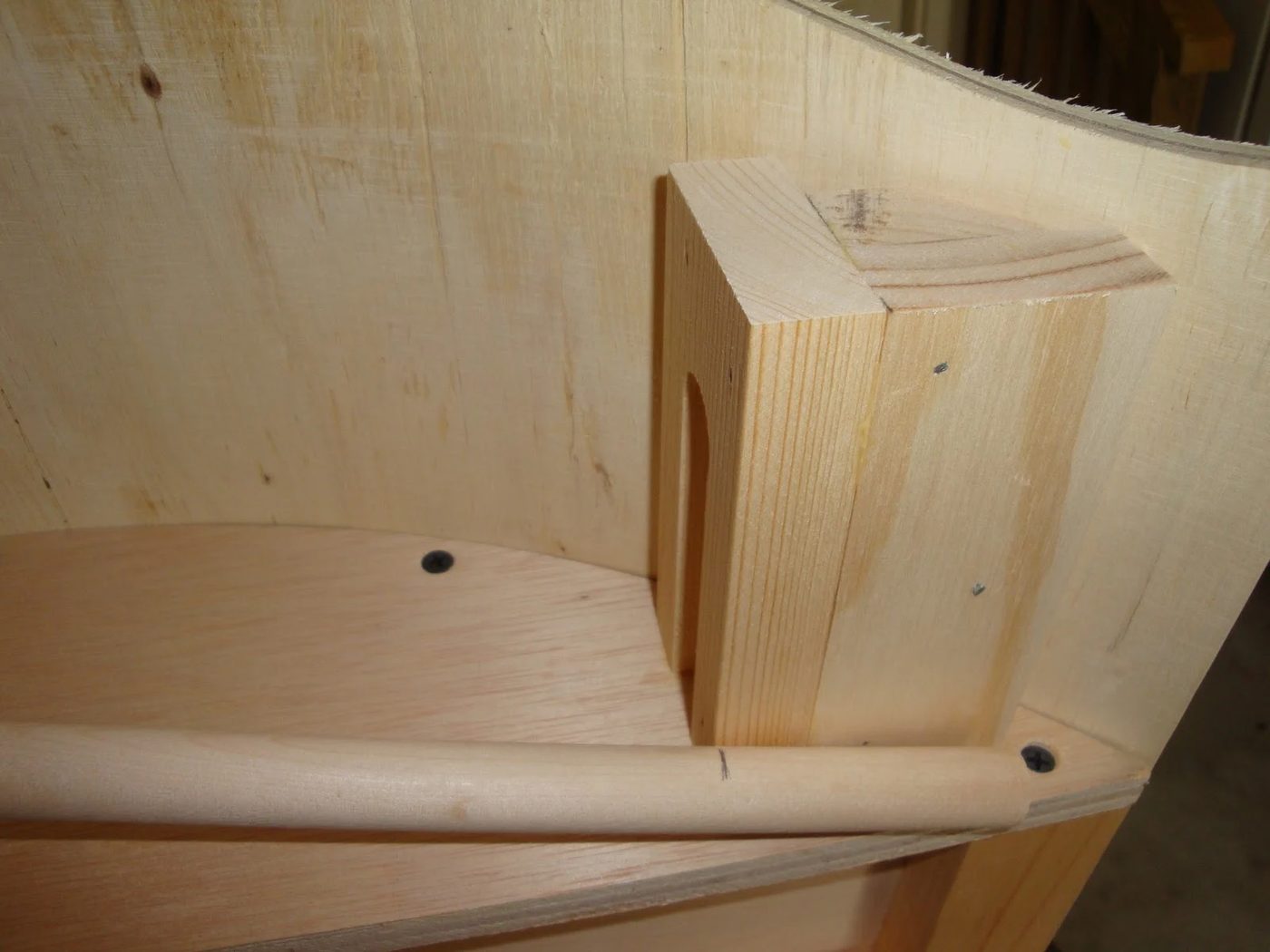 38 Build a wooden curved canopy cornice box with this step-by-step walkthrough by DeCarlo Woodworks featured on @Bekob
