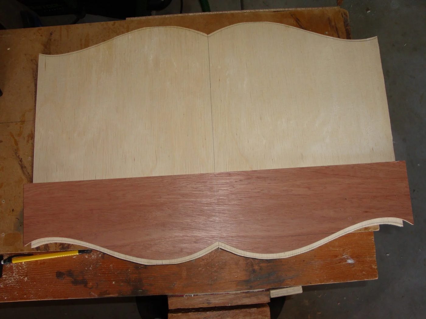 25 Plywood cornice box walkthrough by DeCarlo Woodworks featured on @Bekobx for bed canopy