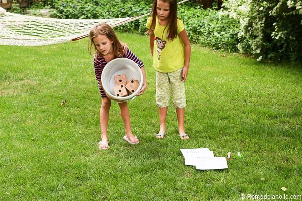 Summer family fun with a Yardzee yard dice game. straightforward to make, and a great gift option!