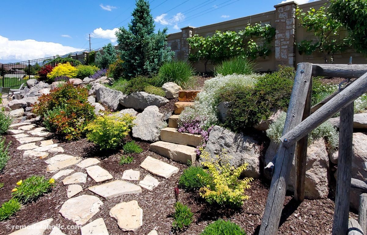 Flagstone path with wood mulch base. Garden Path options To Handmade 13