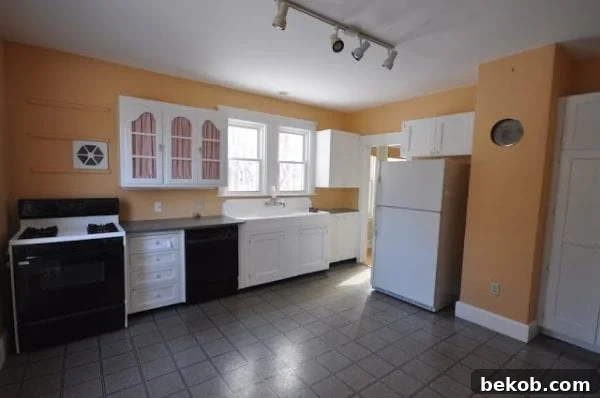 Bungalow Kitchen Before Renovation