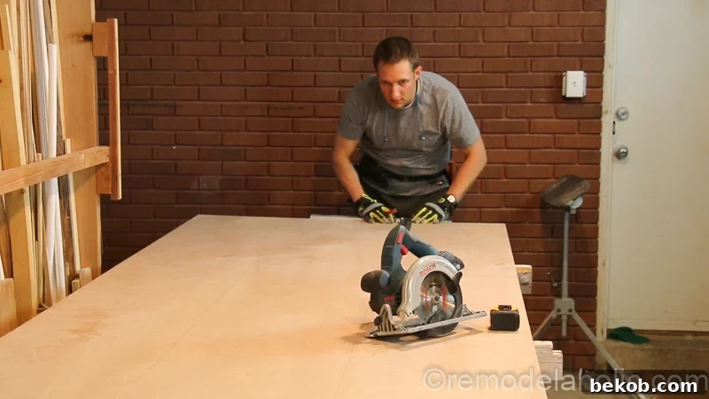 DIY Waterfall Plywood Console Table @remodelaholic 6